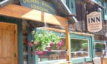 The Twin Lakes Inn 외부 사진