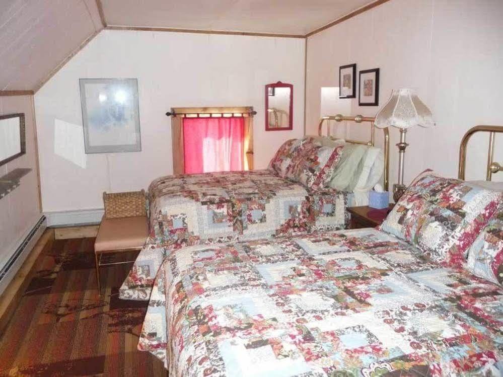 The Twin Lakes Inn 외부 사진